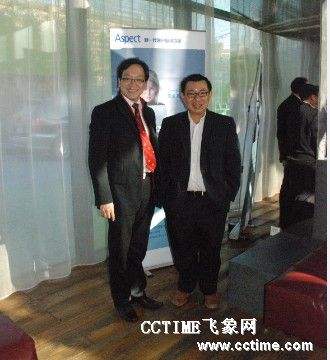 Aspect大中華區(qū)總經(jīng)理馬浚驅(qū)、右為Aspect亞太區(qū)市場(chǎng)總監(jiān)陳澤義