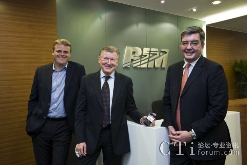 RIM��˾��̫�^(q��)�߼�������Urpo Karjalainen���� (�D��) �� RIM�Ї��^(q��)�����x������� (�D��) �� ��RIM�Ї��^(q��)�N�۸����ü恆̫�^(q��)���ϠI�N������Alex Lambeek���� (�D��)