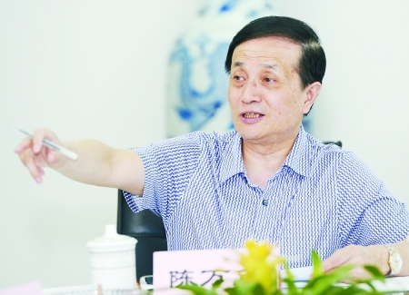 ȫ���˴�������������볣ί��ԭ�����f(xi��)����ϯ��f־