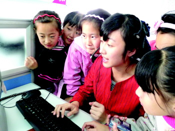 һ��С�x������ (t��ng)Ԓ��(w��)�T�c��ԃ?n��i)ˆT֮�g��ͨԒ 